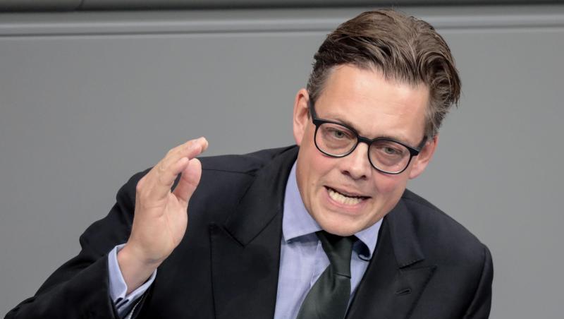 Konstantin von Notz (Bündnis 90/Die Grünen) ist einer der Unterzeichner. Konstantin von Notz (Bündnis 90/Die Grünen) ist einer der Unterzeichner.
