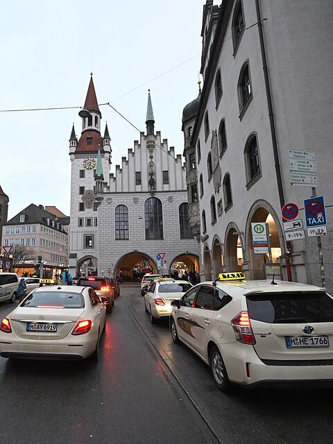 Auch die Tarifstruktur der Taxis sollte Thema im Kreisverwaltungsausschuss sein. (Symbolbild)