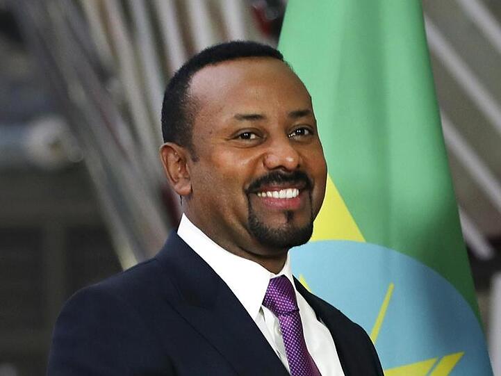 Der äthiopische Ministerpräsident Abiy Ahmed, aufgenommen am Sitz des Europäischen Rates in Brüssel. Abiy ist es gelungen, nach Jahren des Konflikts Frieden mit Äthiopiens bitterem Rivalen Eritrea zu schließen, dafür erhielt er den Friedensnobelpreis 2019.
