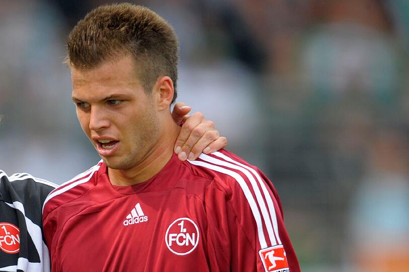 Allergie-Schock beim Training: Dennis Diekmeier (links).