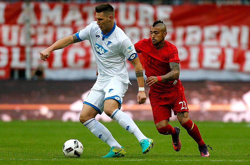 Arturo Vidal: Note 4.  Der Chilene ballerte aus allen Lagen aufs Tor - gefährlich wurde es allerdings nie. Im Passspiel wie viele seiner Kollegen mit einer mäßigen Leistung. Und auch nicht so präsent, wie man ihn schon gesehen hat.