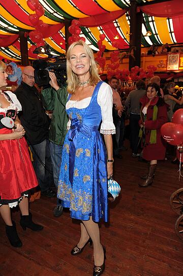 Regine Sixt's Damenwiesn: Die Münchner Lady-Elite trifft sich im Hippdrom. Die Bilder