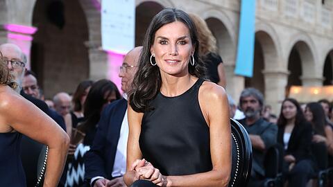 Königin Letizia soll eine zentrale Rolle bei der Abdankung von Juan Carlos gespielt haben. Das verriet jetzt ein Autor der spanischen Presse.