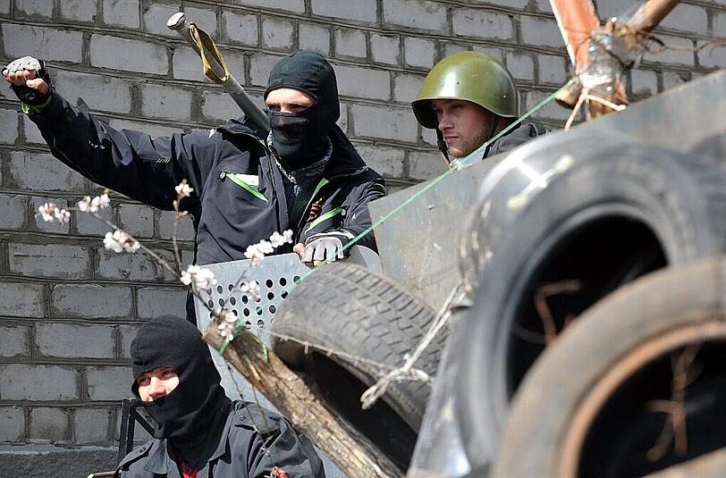 Krise, Krieg, Konflikt? Paramilitärische Verbände in Slawjansk - dort kämpfen Separatisten für den Anschluss an Russland.