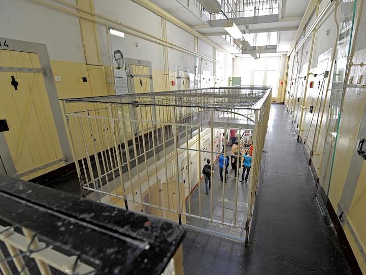 Zellentrakt in einem früheren Stasi-Gefängnis in Bautzen.