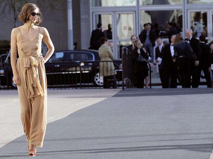 Schauspielerin Maggie Gyllenhaal: Wird Beige die neue Trendfarbe?