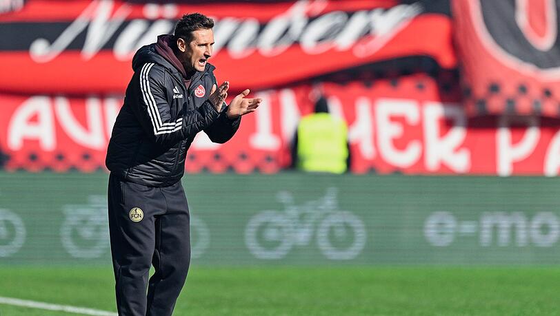 Durfte am Ende über einen Punkt in Kaiserslautern jubeln: Miroslav Klose Durfte am Ende über einen Punkt in Kaiserslautern jubeln: Miroslav Klose