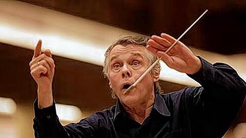 Wenn er probiert und dirgiert, macht Mariss Jansons das mit gesundheitsgefährlichen 120 Prozent.