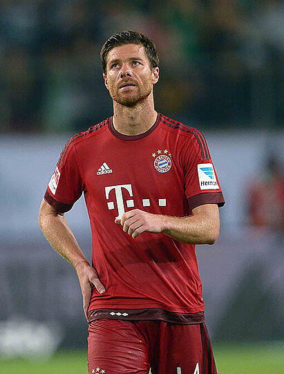 XABI ALONSO NOTE 5: Der zentrale Sechser im Pflichtspiel eins ohne Schweinsteiger. Dicker Abspielfehler (24.), zu unkonzentriert und hastig im Aufbau. Man sieht: In seinem zweiten Bayern-Jahr muss der 33.Jährige um seinen Platz kämpfen. Denn diesen Job will der Neue: Vidal. Scheiterte vom Punkt! Zu lässig! Es war der entscheidende Schuss.
