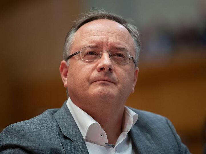 Andreas Stoch hat die Kampfabstimmung um den Vorsitz der SPD in Baden-Württemberg gewonnen.