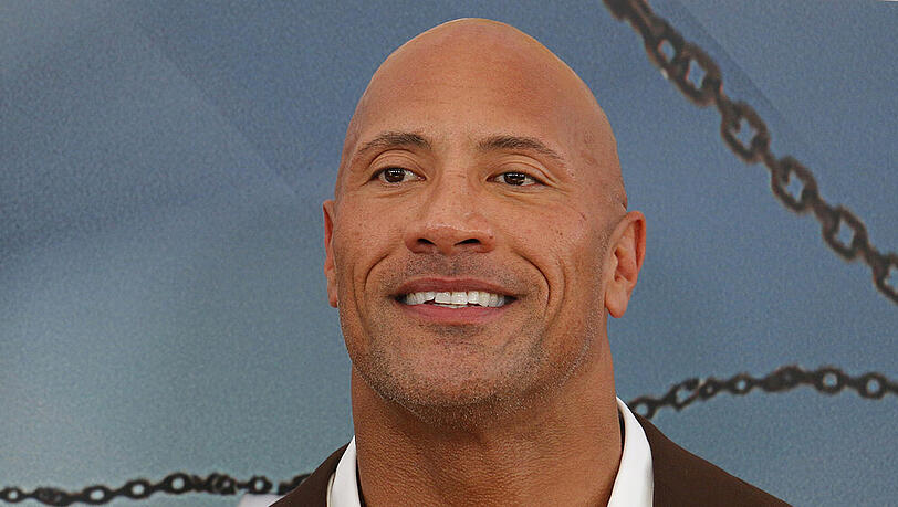 Dwayne Johnson hat liebevolle Worte über den verstorbenen Paul Walker geschrieben Dwayne Johnson hat liebevolle Worte über den verstorbenen Paul Walker geschrieben