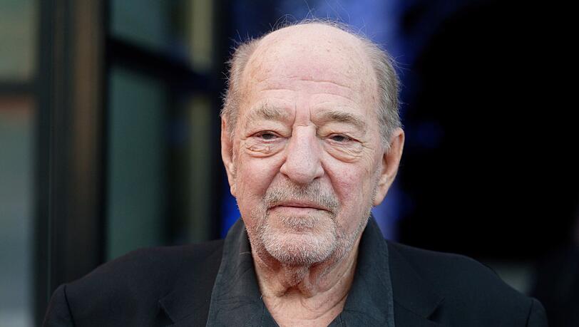 Siegel über Hoenigs Erkrankung Schatten liegt auf Premiere