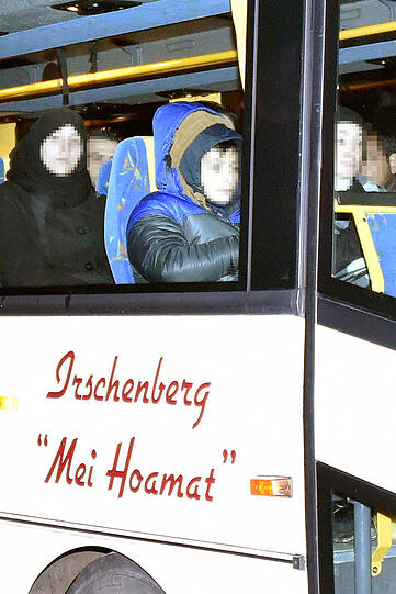 Für die Flüchtlinge wurde ein Ersatzbus zur Verfügung gestellt.