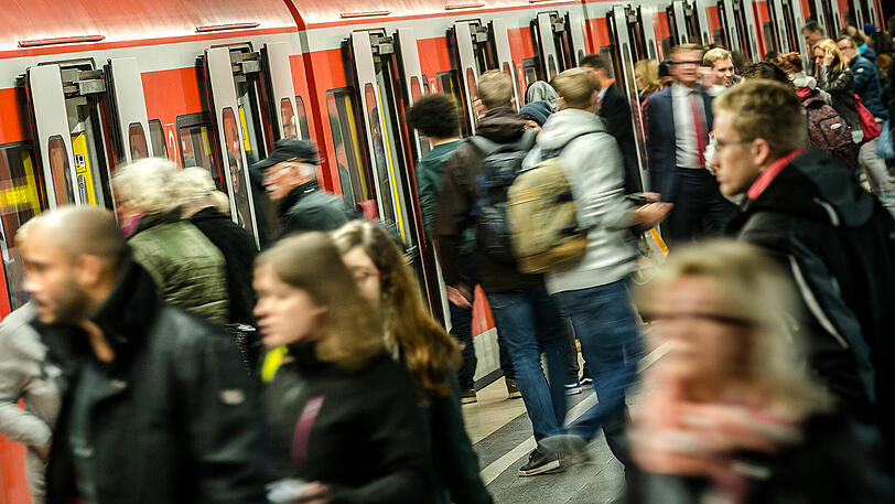 Bei der Münchner S-Bahn gibt es derzeit mal wieder Probleme.