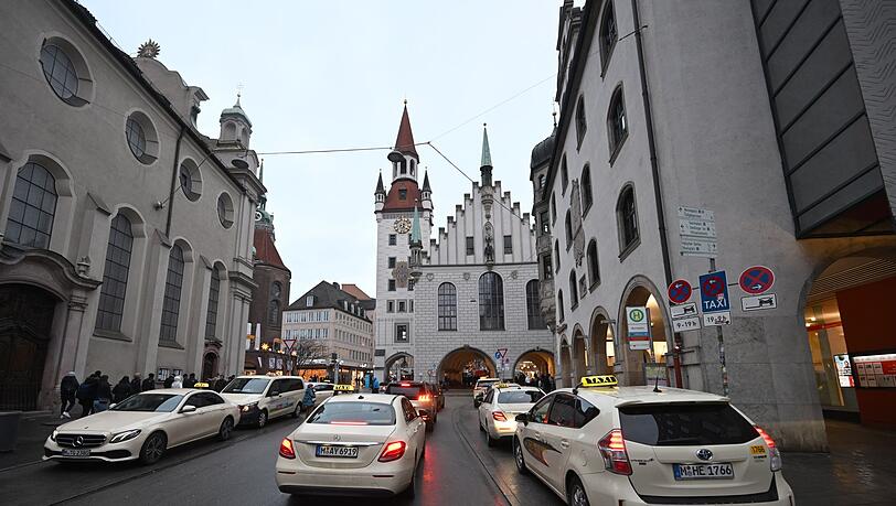 Taxifahrer hatten gegen Uber und Co. mobil gemacht. (Archivbild) Taxifahrer hatten gegen Uber und Co. mobil gemacht. (Archivbild)