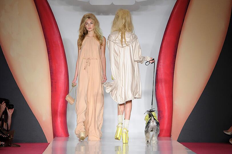Die Mulberry-Fashion-Show für die Saison Frühling/Sommer 2012: Mode im Candy-Look