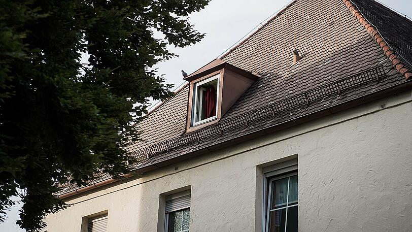 Das Mehrfamilienhaus in der Regensburger Landshuter Straße. Hier kam es zum Gewaltdelikt an der 33-jährigen Prostituierten.