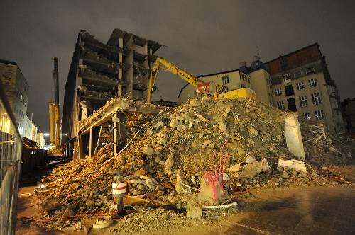 Der Abriss auf dem alten SZ-Gelände ist in vollem Gange. Schon 2011 soll hier die &bdquo;Hofstatt&ldquo; stehen &ndash; mit oder ohne Morgan Stanley.