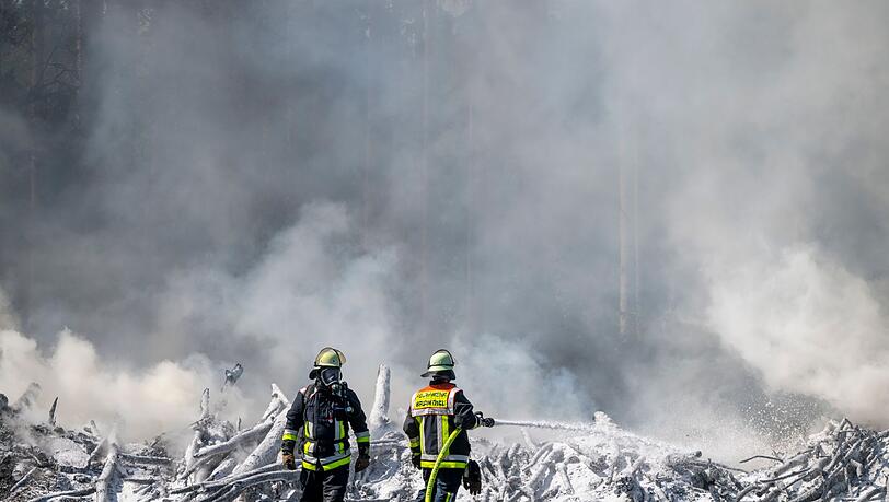 Ein B&ouml;schungsbrand hat einen Feuerwehreinsatz ausgel&ouml;st.