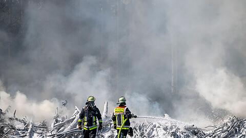Ein B&ouml;schungsbrand hat einen Feuerwehreinsatz ausgel&ouml;st.