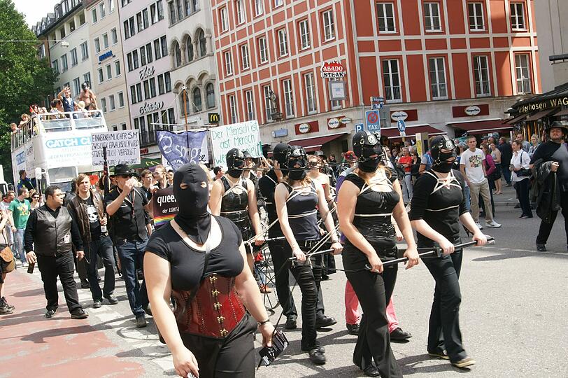 Sehen Sie hier die besten Bilder vom CSD in München.