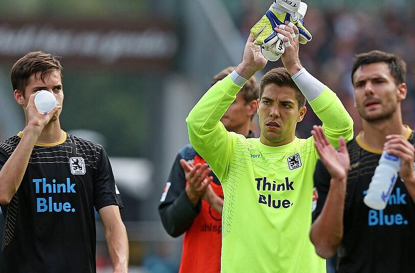 Überragender Löwe beim FC St. Pauli: Stefan Ortega (Mitte).