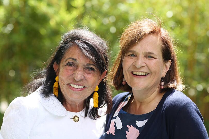 Engagiert für das Wohl und die Würde von Kindern: Regine Sixt und Felicitas Hanne.
