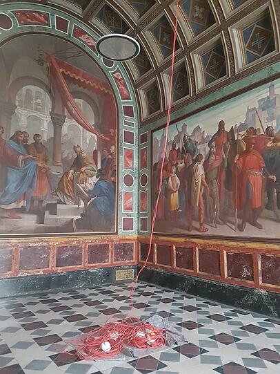 Der "Saal der Klage" der Nibelungensäle ist fast fertig. Nur der restaurierte Boden trocknet noch.