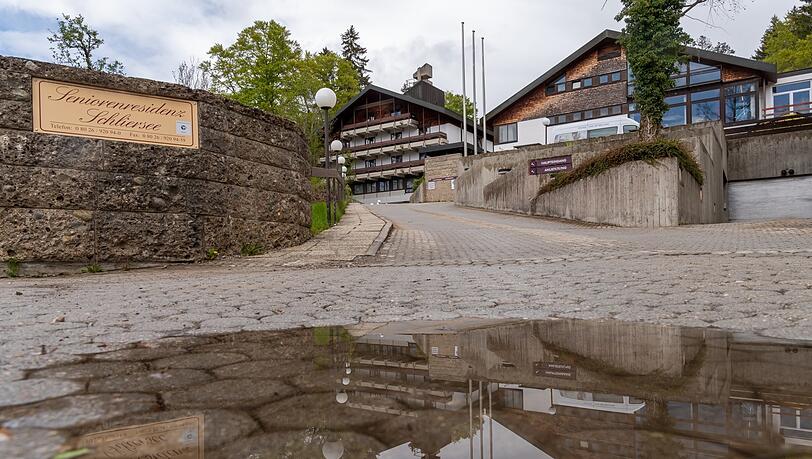 Die Seniorenresidenz Schliersee ist mittlerweile als Skandalheim bekannt. Pflegemängel hat es dort wohl schon lange gegeben.