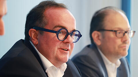 Zwei Freunde – ein Posten. Nun ist klar, wer ihn bekommt. Wirtschaftsreferent Clemens Baumgärtner (l.) wird der OB-Kandidat der CSU. Manuel Pretzl soll aber auch eine wichtige Rolle spielen.