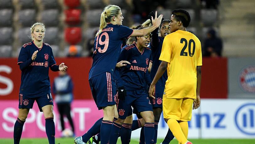 Die Damen des FC Bayern stehen im Viertelfinale der Champions League. Die Damen des FC Bayern stehen im Viertelfinale der Champions League.