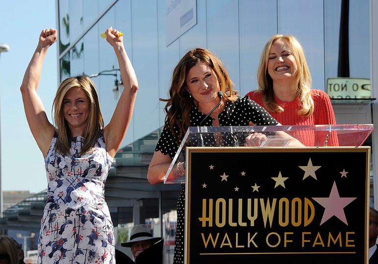 Der 2462. Stern auf dem Walk of Fame ehrt die Schauspielerin Jennifer Aniston. Die Bilder von der Zeremonie am Mittwoch.