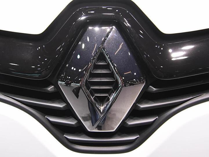 Die Krise bei Nissan schlägt nun auch beim französischen Partner Renault durch: Erstmals seit 2009 ist der Autobauer in die roten Zahlen gerutscht.
