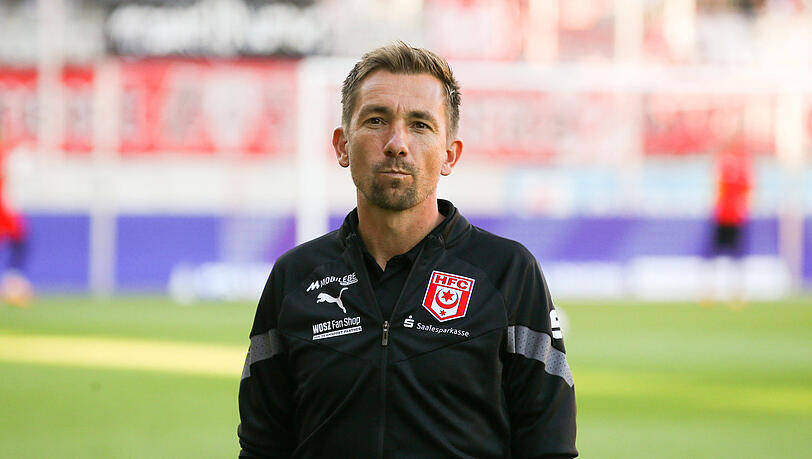 Hofft auf Punkteraub bei 1860: Halle-Trainer Meyer. Hofft auf Punkteraub bei 1860: Halle-Trainer Meyer.