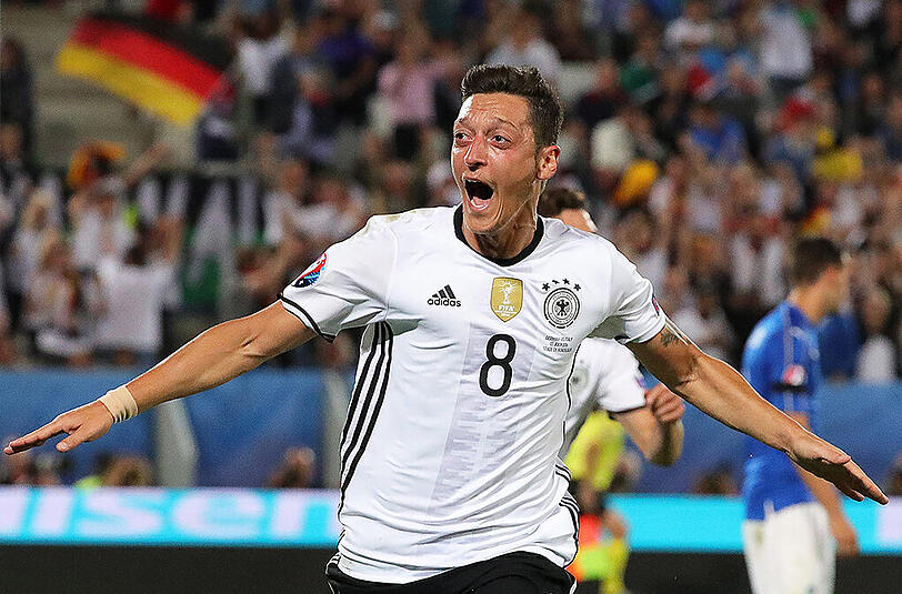 Jubiläum: Mesut Özil.