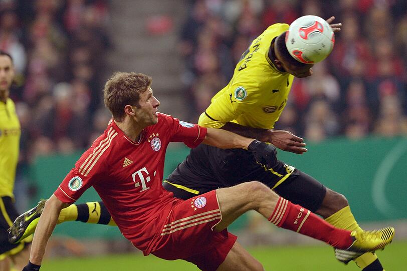 THOMAS MÜLLER: Note 3. Verschollen im Borussia-Dreieck. Grätschte enorm viel, kam nie so recht in die Partie. War zwar immer dort, wo die Musik spielte, blieb aber glücklos.