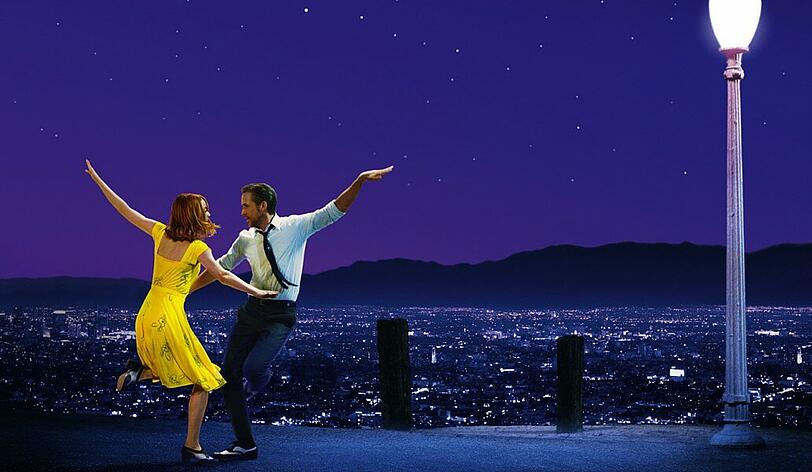 Mit dem bravourösen Filmmusical "La La Land" lässt Damien Chazelle das klassische Hollywood auferstehen und gibt der Traumfabrik eine Zukunft.