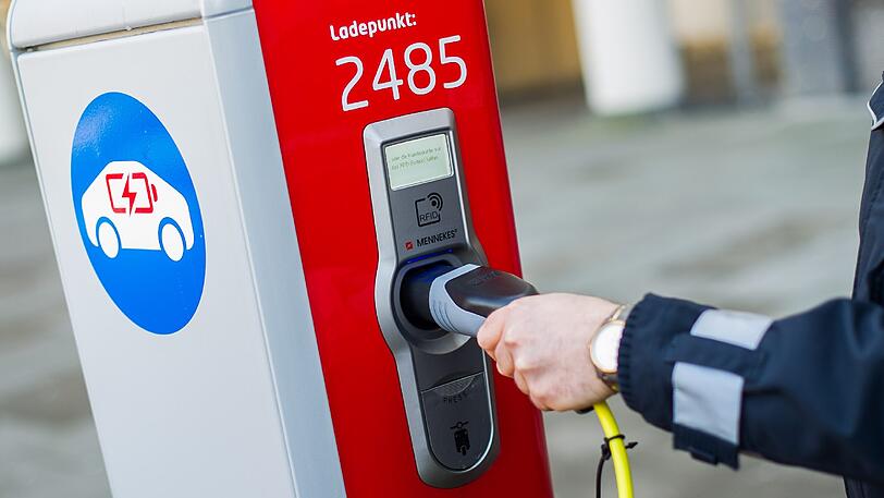 Eine Ladestation für Elektroautos. (Archivbild)