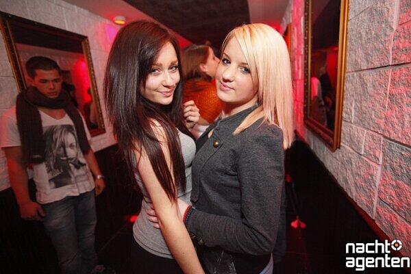 "Garden and restaurant" im Crown's Club am  Samstag, den 15. Dezember. Noch mehr Fotos gibt es hier www.nachtagenten.de.