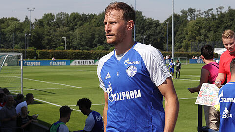 Auf dem Abstellgleis? Benedikt Höwedes im Schalke-Training.