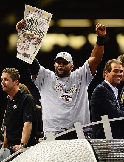 Die Footballer der Baltimore Ravens haben in New Orleans den Super Bowl gewonnen - und feiern ihren Sieg ausgiebig.