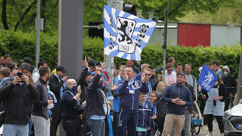 Werden am Sonntag in Giesing reichlich vertreten sein: Die Fans des TSV 1860. Werden am Sonntag in Giesing reichlich vertreten sein: Die Fans des TSV 1860.