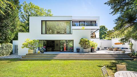 Diese Villa in Bogenhausen gehört laut einem Ranking von Immowelt nicht nur zu den teuersten Häusern Münchens, sondern von ganz Deutschland.