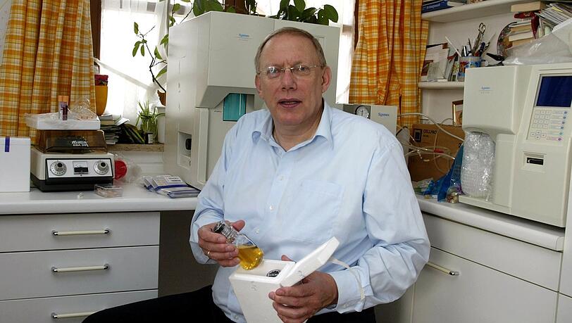 Dr. Helmut Pabst ist Ehrenpräsident des Bayerischen Sportärzteverbandes. Dr. Helmut Pabst ist Ehrenpräsident des Bayerischen Sportärzteverbandes.