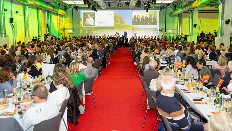 Erstmals k&auml;mpft ein Mann um die Weinkrone. (Archivbild)