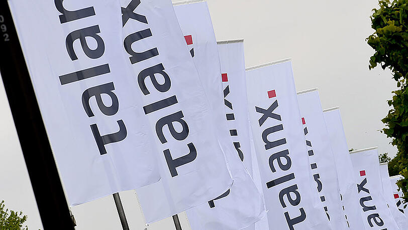 Angesichts anhaltend niedriger Zinsen ist das Geschäft mit Lebensversicherungen nicht mehr ertragsreich. Talanx steigt nun aus und setzt auf neue Produkte. Angesichts anhaltend niedriger Zinsen ist das Geschäft mit Lebensversicherungen nicht mehr ertragsreich. Talanx steigt nun aus und setzt auf neue Produkte.