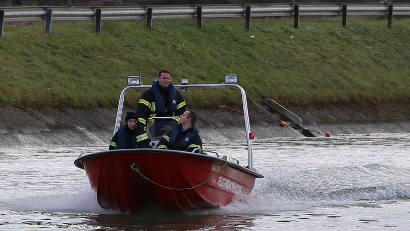 Wildsau-Suche am Innkanal. Die Bilder vom Einsatz. Wildsau-Suche am Innkanal. Die Bilder vom Einsatz.