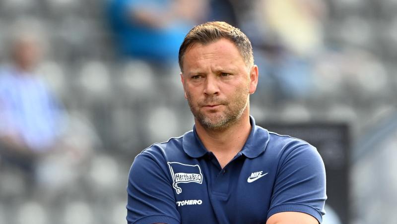 Chefcoach Pal Dardai braucht bei Hertha BSC den nächsten Sieg.