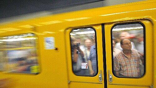 In einer U-Bahn-Station schlugen sie zu In einer U-Bahn-Station schlugen sie zu
