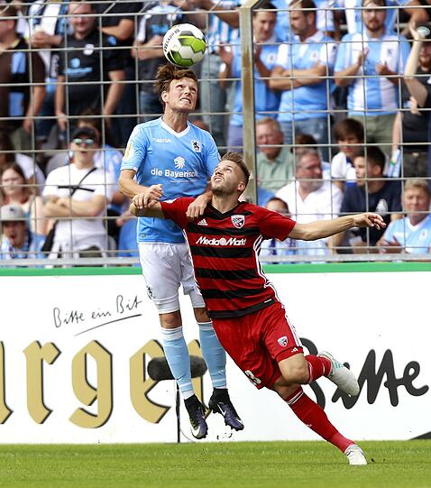 CHRISTIAN KÖPPEL - NOTE 4: Übernahm nach dem Rückstand Verantwortung, doch seine Flanken fanden nicht den Mitspieler. Rannte sich des Öfteren fest.